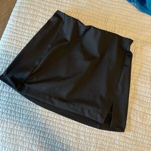 H&M Divided Black Skirt